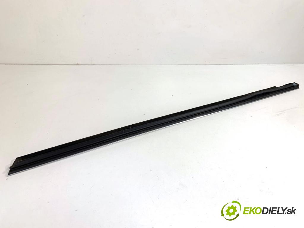 MERCEDES-BENZ KLASA GLA SUV 2017 100 kW GLA 200 CDI 4-matic (156.902) 2143 Lišta Sbírání: predný pravy A1567250282