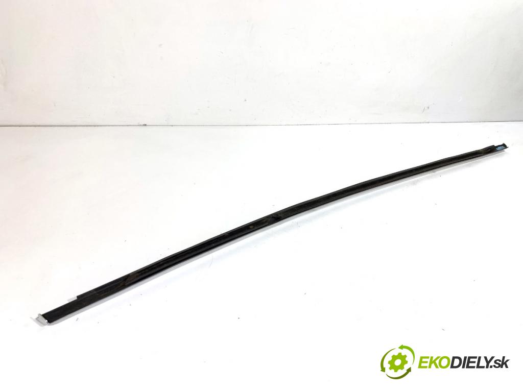 MERCEDES-BENZ KLASA GLA SUV 2017 100 kW GLA 200 CDI 4-matic (156.902) 2143 Lišta Sbírání: zad pravy A1567351000