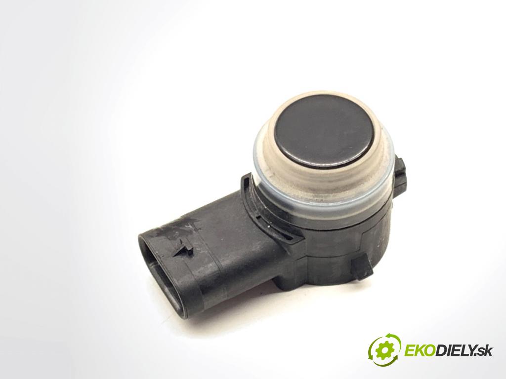 MERCEDES-BENZ KLASA GLA SUV 2017 100 kW GLA 200 CDI 4-matic (156.902) 2143 Snímač PDC 0009055504