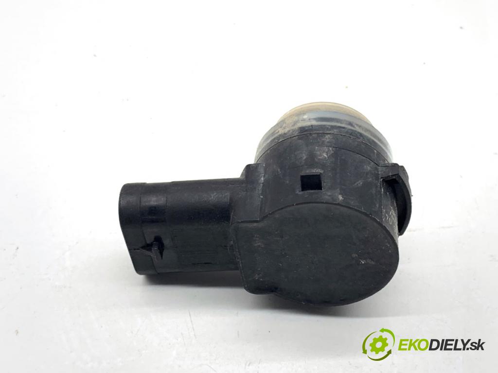 MERCEDES-BENZ KLASA GLA SUV 2017 100 kW GLA 200 CDI 4-matic (156.902) 2143 Snímač PDC A0009055504