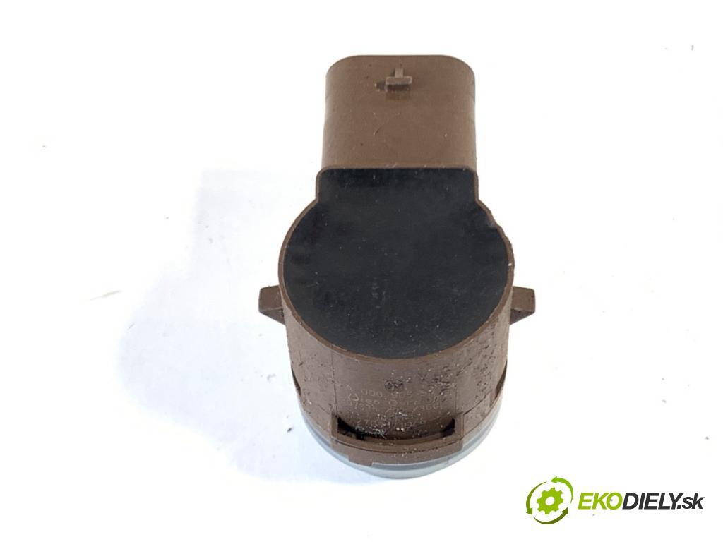 MERCEDES-BENZ KLASA GLA SUV 2017 100 kW GLA 200 CDI 4-matic (156.902) 2143 Snímač PDC A0009055604