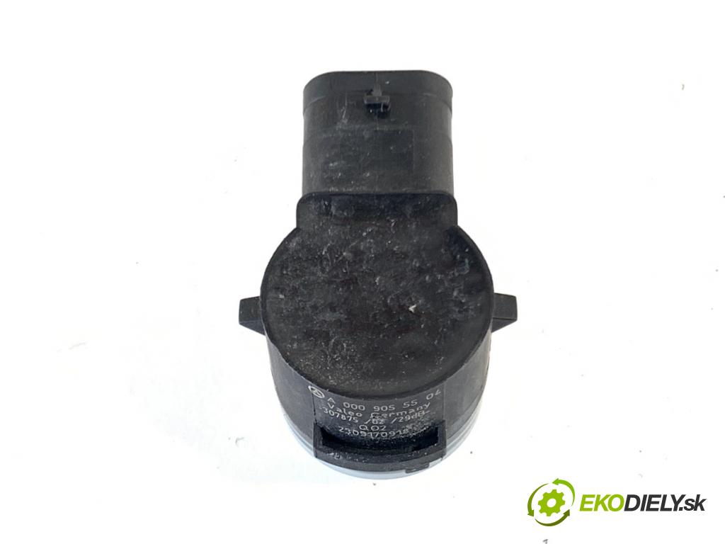 MERCEDES-BENZ KLASA GLA SUV 2017 100 kW GLA 200 CDI 4-matic (156.902) 2143 Snímač PDC A0009055504