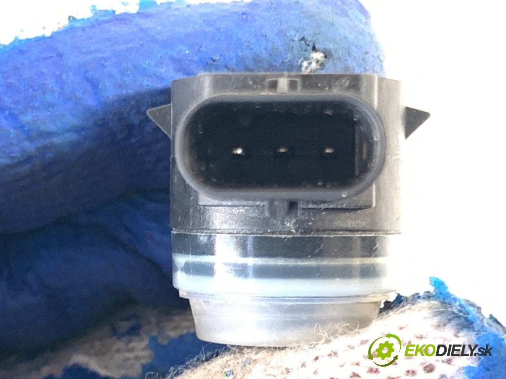 MERCEDES-BENZ KLASA GLA SUV 2017 100 kW GLA 200 CDI 4-matic (156.902) 2143 Snímač PDC A0009055504