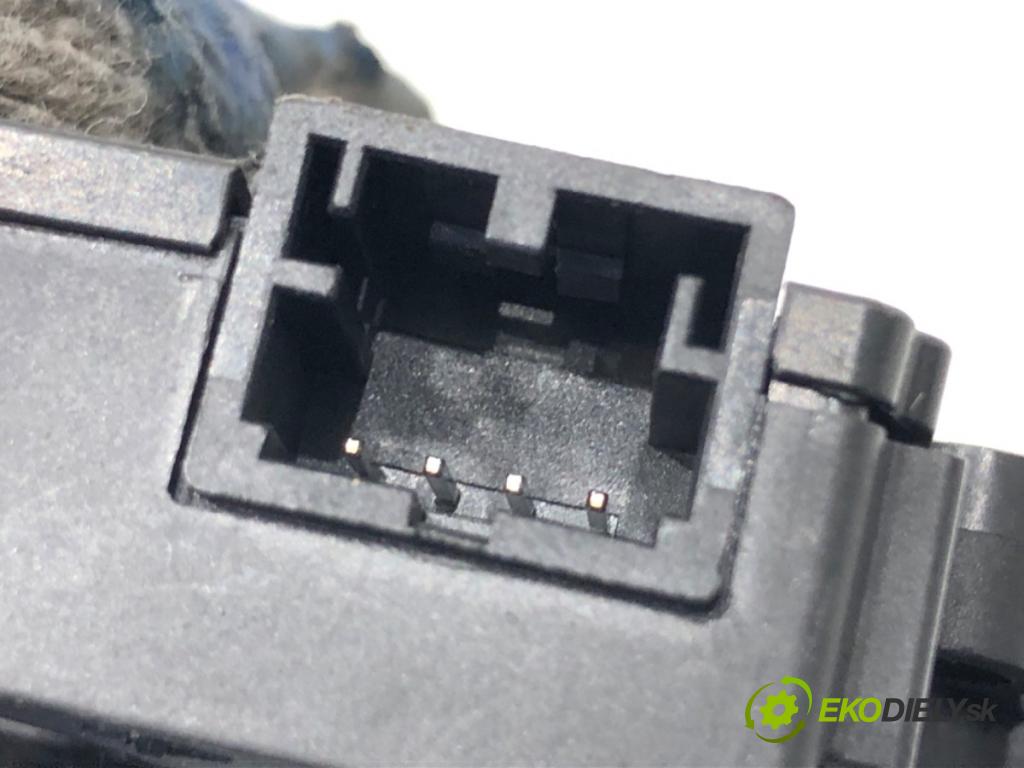 MERCEDES-BENZ KLASA GLA SUV 2017 100 kW GLA 200 CDI 4-matic (156.902) 2143 Motor kúrenia 113930-1710