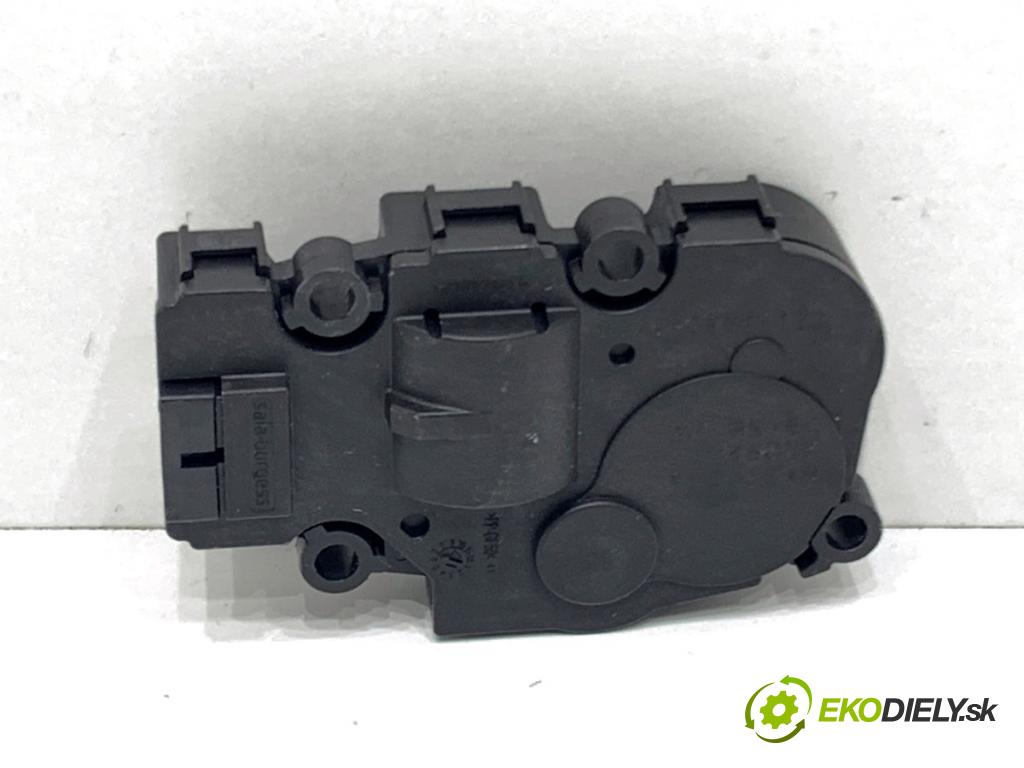 MERCEDES-BENZ KLASA GLA SUV 2017 100 kW GLA 200 CDI 4-matic (156.902) 2143 Motor kúrenia 113930-1710