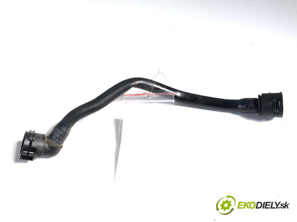 MERCEDES-BENZ KLASA GLA SUV 2017 100 kW GLA 200 CDI 4-matic (156.902) 2143 Rúra vody