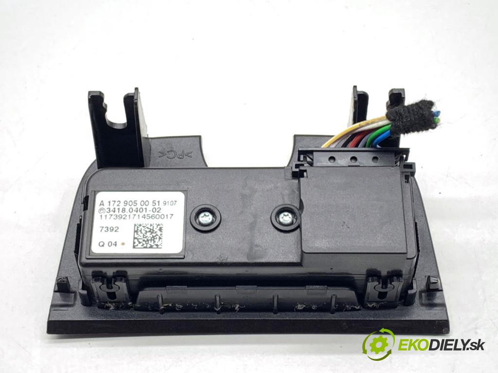 MERCEDES-BENZ KLASA GLA SUV 2017 100 kW GLA 200 CDI 4-matic (156.902) 2143 Prepínač SOS A1729050051 (Prepínacie páčky pod volantom)