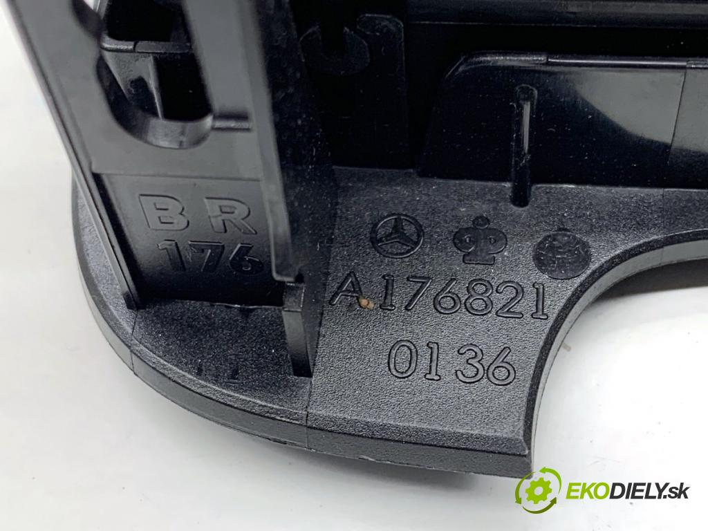 MERCEDES-BENZ KLASA GLA SUV 2017 100 kW GLA 200 CDI 4-matic (156.902) 2143 Prepínač SOS A1729050051 (Prepínacie páčky pod volantom)