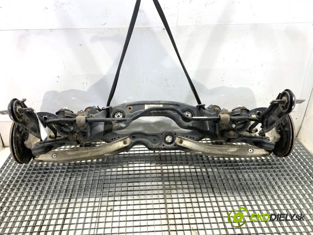 MERCEDES-BENZ KLASA GLA SUV 2017 100 kW GLA 200 CDI 4-matic (156.902) 2143 Výstuha zad