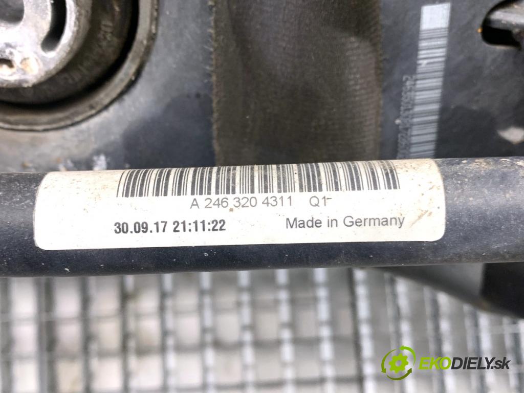 MERCEDES-BENZ KLASA GLA SUV 2017 100 kW GLA 200 CDI 4-matic (156.902) 2143 Výstuha zad