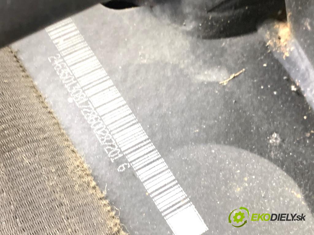 MERCEDES-BENZ KLASA GLA SUV 2017 100 kW GLA 200 CDI 4-matic (156.902) 2143 Výstuha zad