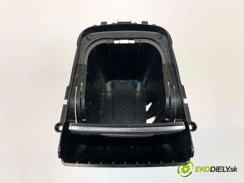 MERCEDES-BENZ KLASA GLA SUV 2017 100 kW GLA 200 CDI 4-matic (156.902) 2143 Priehradka, kastlík TUNEL: A1766804600