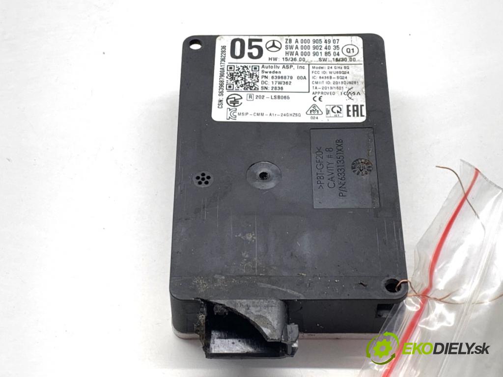 MERCEDES-BENZ KLASA GLA SUV 2017 100 kW GLA 200 CDI 4-matic (156.902) 2143 RADAR: DISTRONIC A0009054907