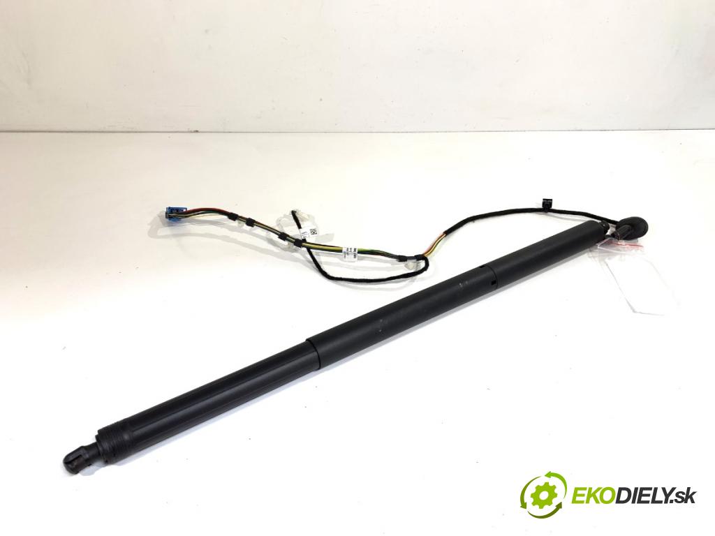 MERCEDES-BENZ KLASA GLA SUV 2017 100 kW GLA 200 CDI 4-matic (156.902) 2143 teleskop Teleskop 1568900230