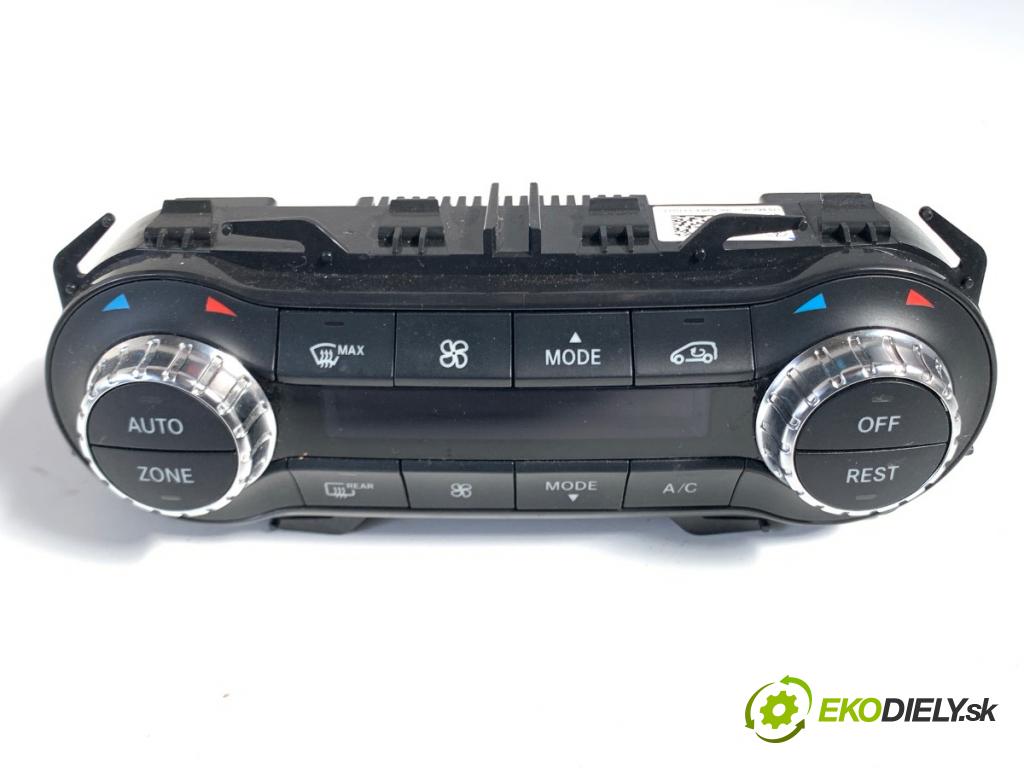 MERCEDES-BENZ KLASA GLA SUV 2017 100 kW GLA 200 CDI 4-matic (156.902) 2143 Panel ovládania kúrenia A2469003816 (Prepínacie páčky pod volantom)