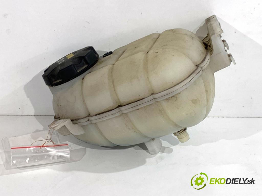 BMW F30 sedan 2016 140 kW 320 d xDrive 1995 Nádržka vyrovnávacia (kvapaliny) chladiaceho 7642160