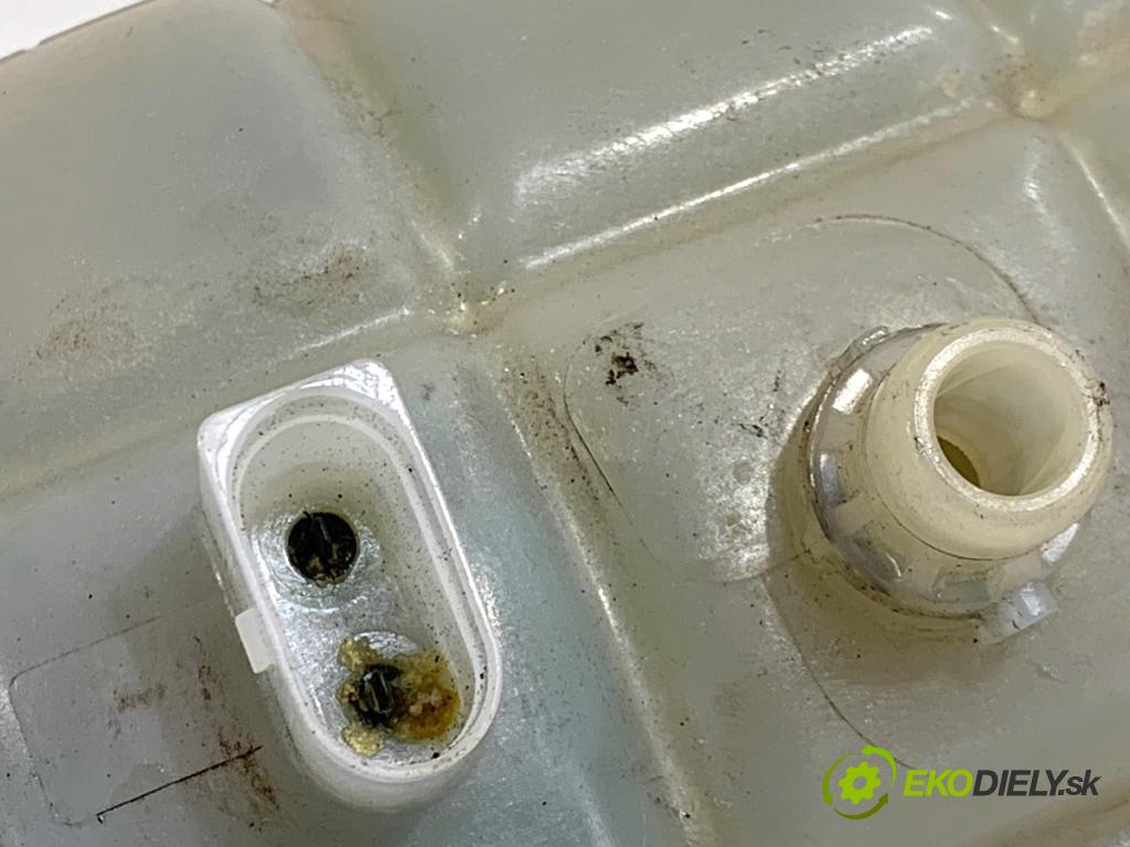 BMW F30 sedan 2016 140 kW 320 d xDrive 1995 Nádržka vyrovnávacia (kvapaliny) chladiaceho 7642160