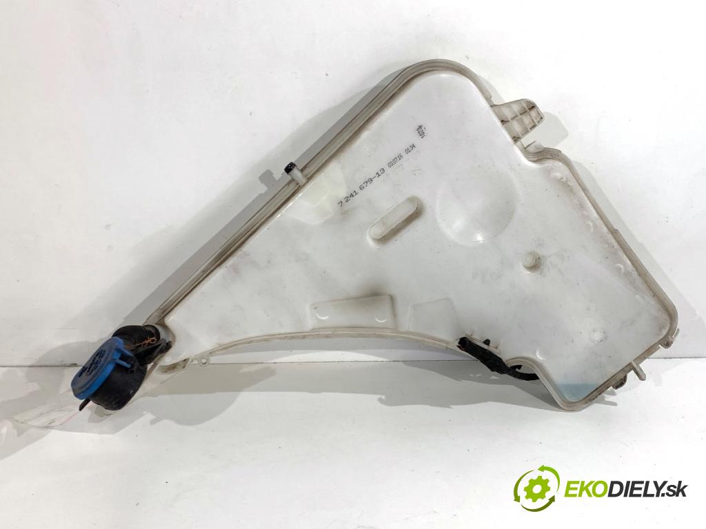 BMW F30 sedan 2016 140 kW 320 d xDrive 1995 Nádržka ostrekovačov 7241679