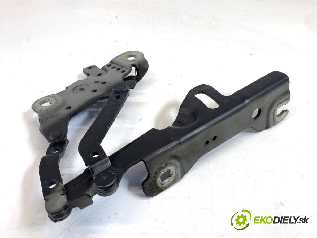 BMW F30 sedan 2016 140 kW 320 d xDrive 1995 Záves kapoty ľavy predný 13989610