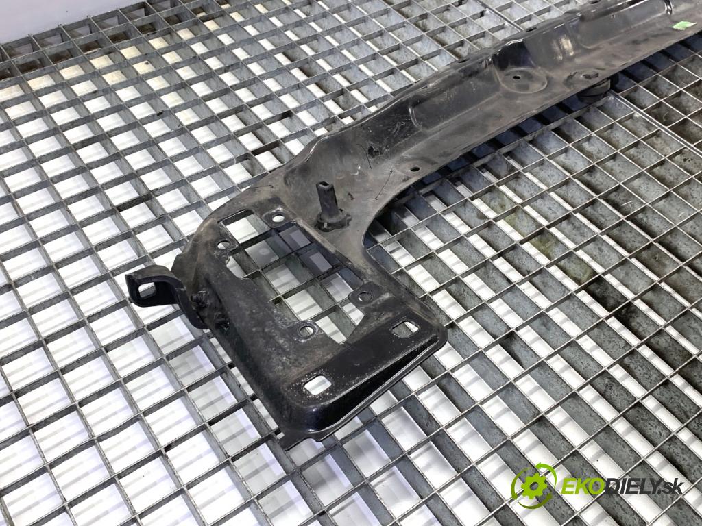 BMW F30 sedan 2016 140 kW 320 d xDrive 1995 Výstuha horná  (Výstuha)