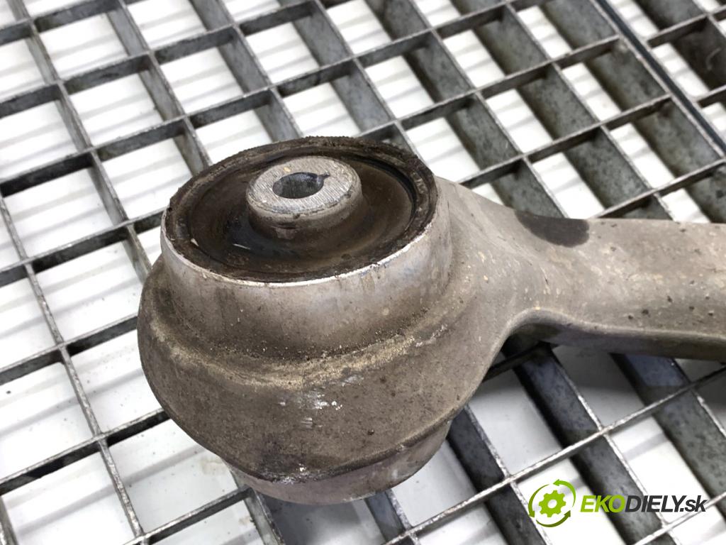 BMW F30 sedan 2016 140 kW 320 d xDrive 1995 Rameno pravy predný