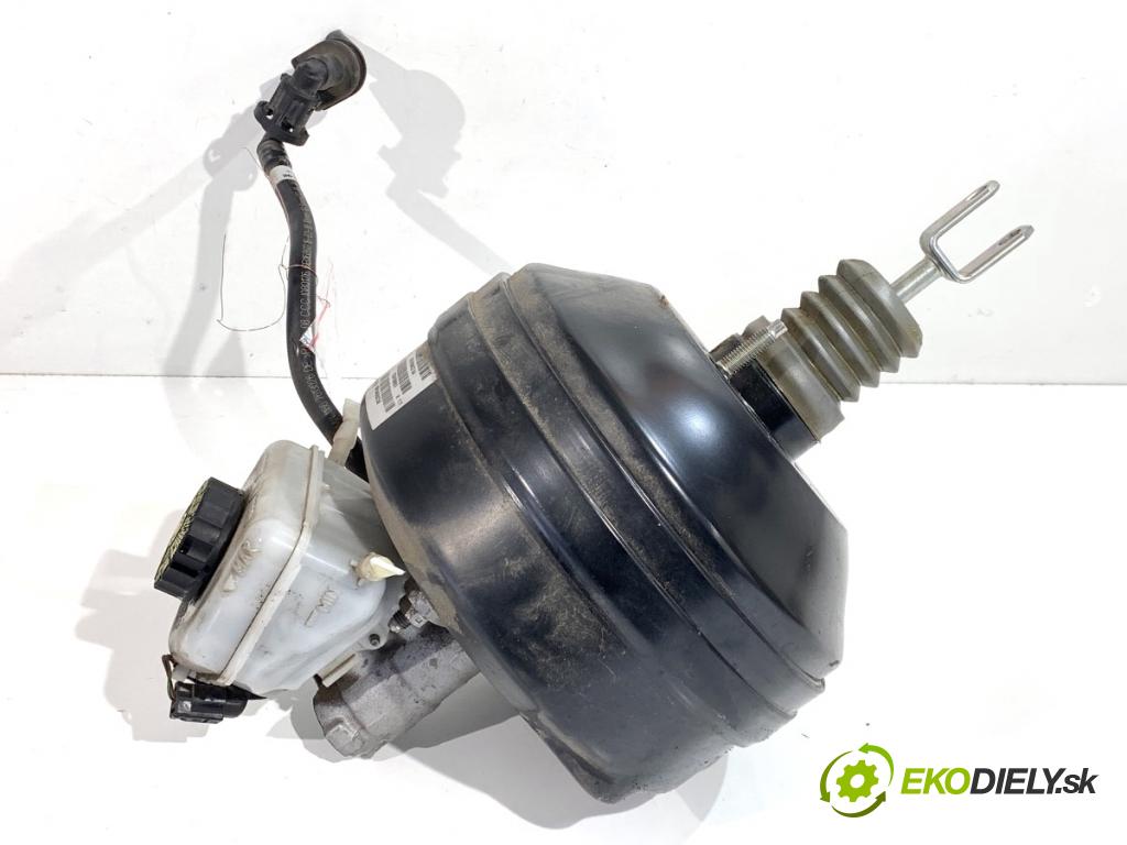 BMW F30 sedan 2016 140 kW 320 d xDrive 1995 Posilovač bŕzd 