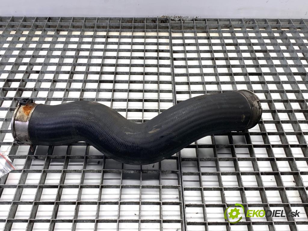 BMW F30 sedan 2016 140 kW 320 d xDrive 1995 Rúra turba 8513851