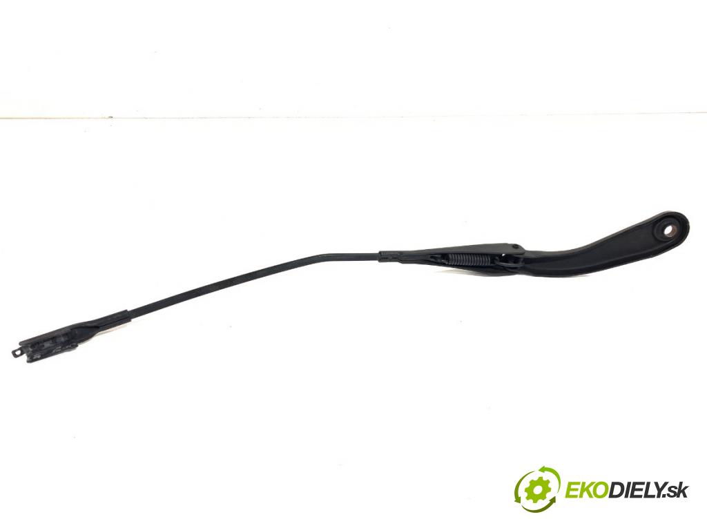 BMW F30 sedan 2016 140 kW 320 d xDrive 1995 Rameno stierače ľavy predný 7260474