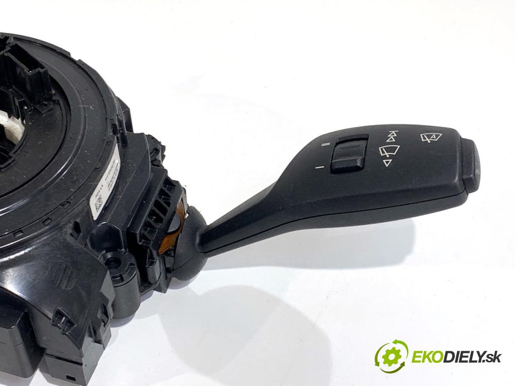 BMW F30 sedan 2016 140 kW 320 d xDrive 1995 Prepínač kombinovaný 9351145 (Prepínacie páčky pod volantom)