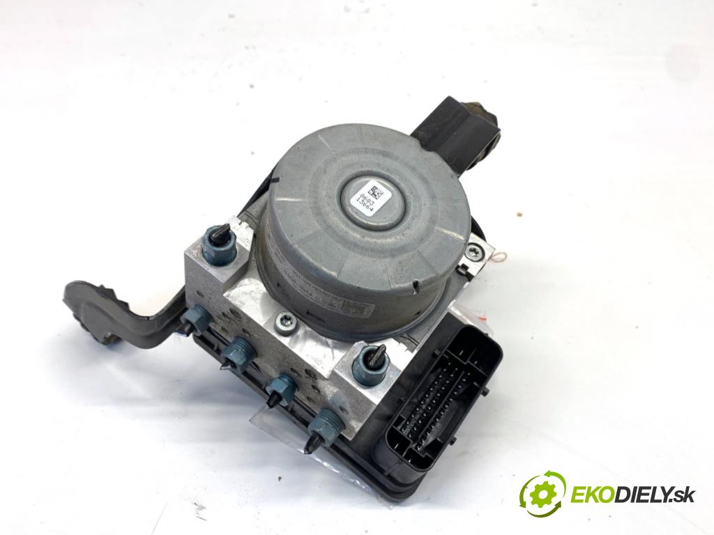 BMW F30 sedan 2016 140 kW 320 d xDrive 1995 Pumpa ABS 6875559 (Pumpa ABS)