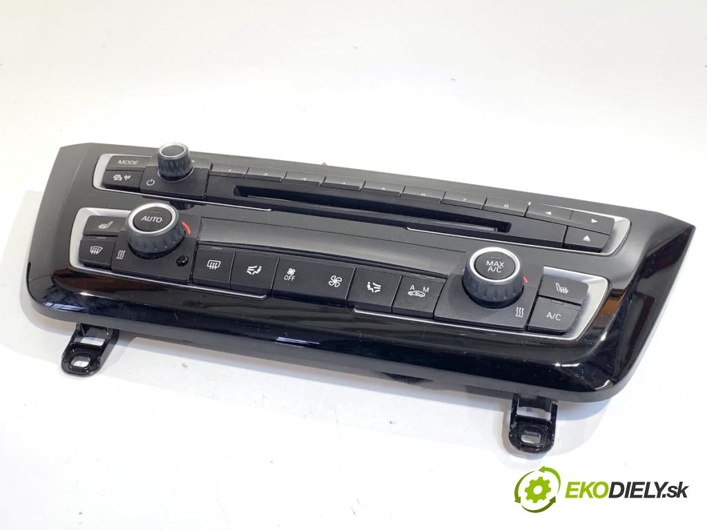BMW F30 sedan 2016 140 kW 320 d xDrive 1995 Panel ovládaní radia 6814187 (Páčky pod volantem)
