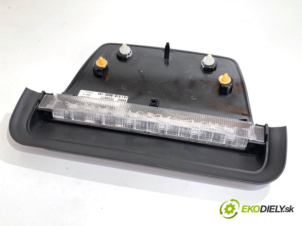 BMW F30 sedan 2016 140 kW 320 d xDrive 1995 Svetlo brzdových svetiel 7259877