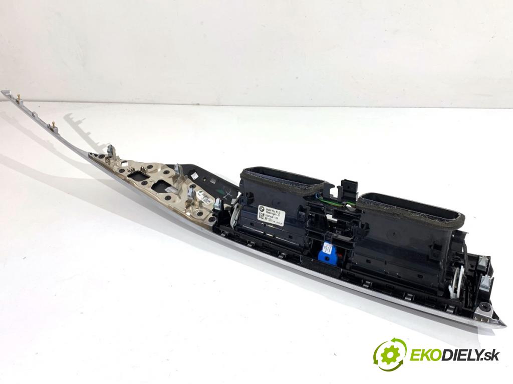 BMW F30 sedan 2016 140 kW 320 d xDrive 1995 Mriežky kúrenia predný 9347436