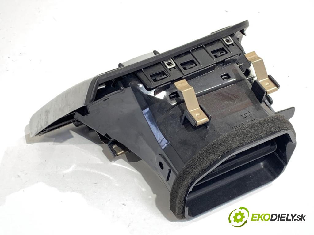 BMW F30 sedan 2016 140 kW 320 d xDrive 1995 Mriežky kúrenia pravy predný 9346225