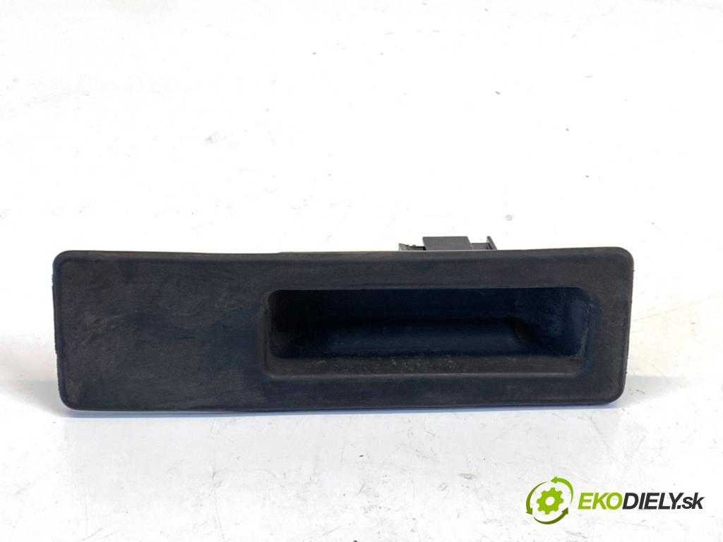 BMW F30 sedan 2016 140 kW 320 d xDrive 1995 Kľučka dverí zad 7368752