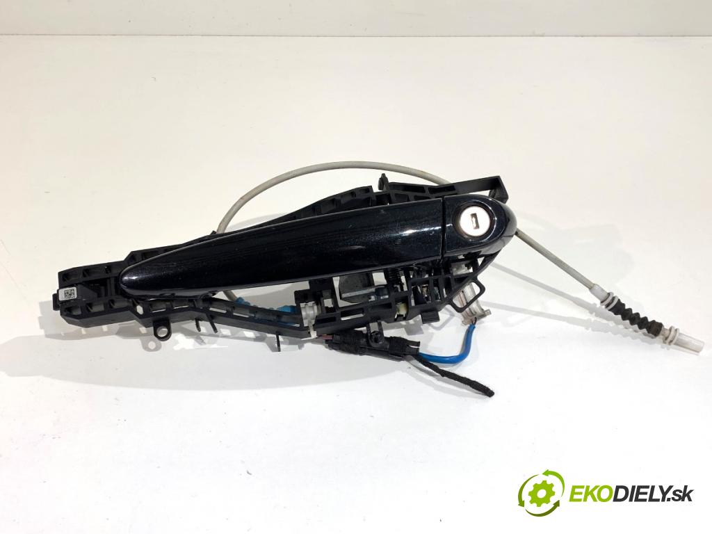 BMW F30 sedan 2016 140 kW 320 d xDrive 1995 Kľučka vonkajšia ľavy predný 