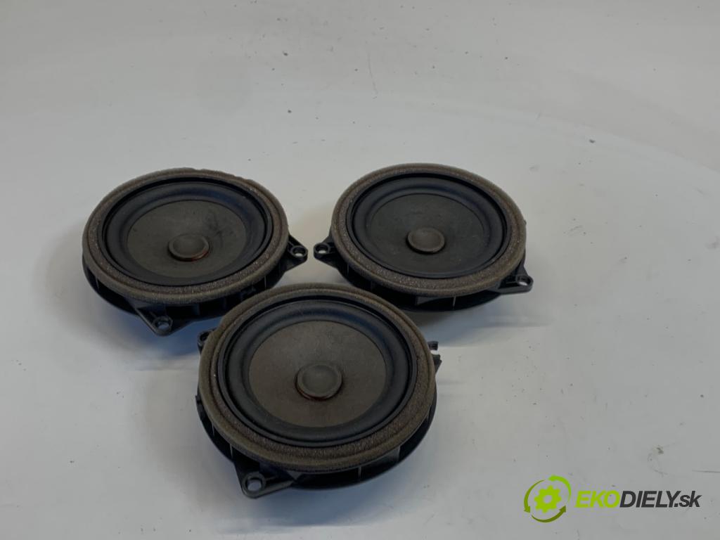 BMW F30 sedan 2016 140 kW 320 d xDrive 1995 reproduktory 9288769