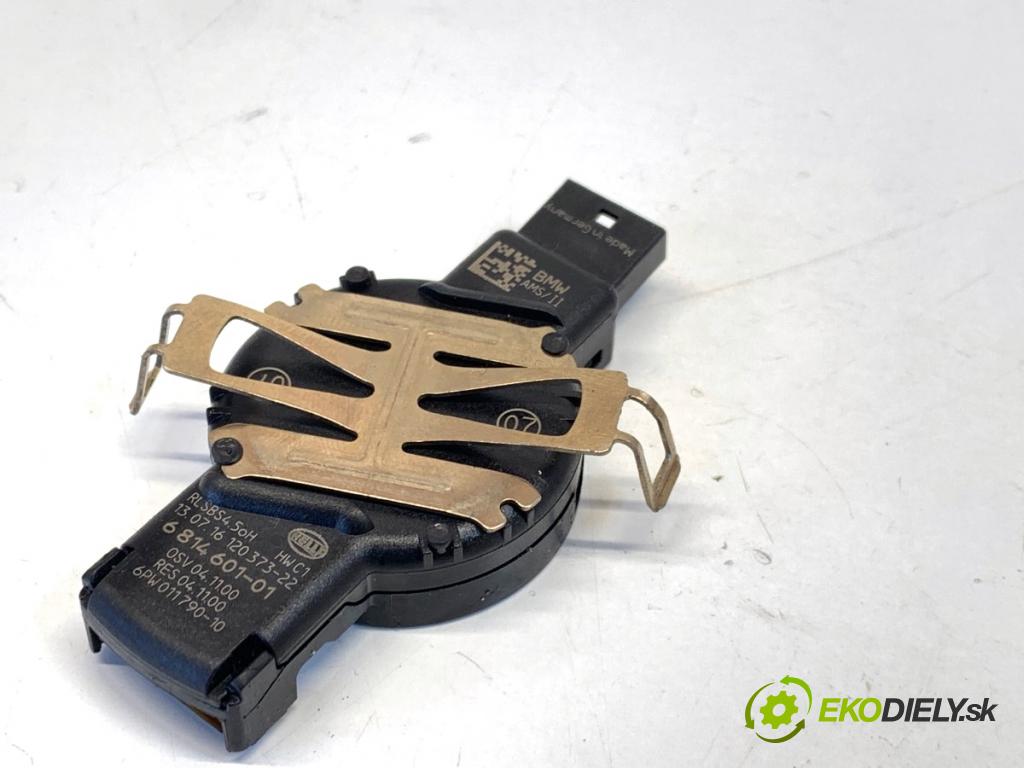 BMW F30 sedan 2016 140 kW 320 d xDrive 1995 snímač deště 6814601 (Snímač deště)