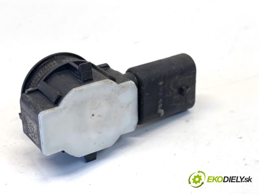 BMW F30 sedan 2016 140 kW 320 d xDrive 1995 Snímač PDC 9261582