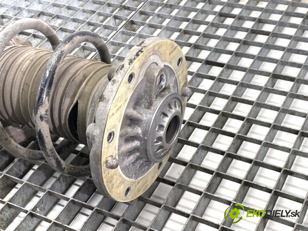 BMW F30 sedan 2016 140 kW 320 d xDrive 1995 Tlmič ľavy predný ZE 6873803