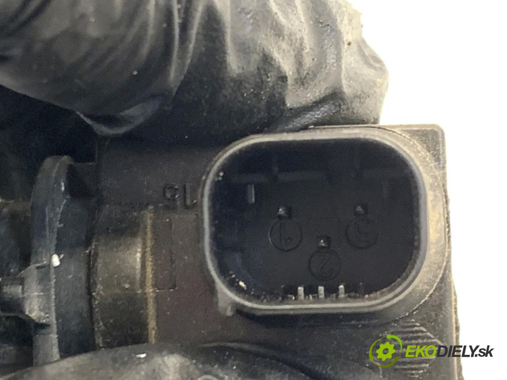 BMW F30 sedan 2016 140 kW 320 d xDrive 1995 Snímač kvality vzduchu 9240180