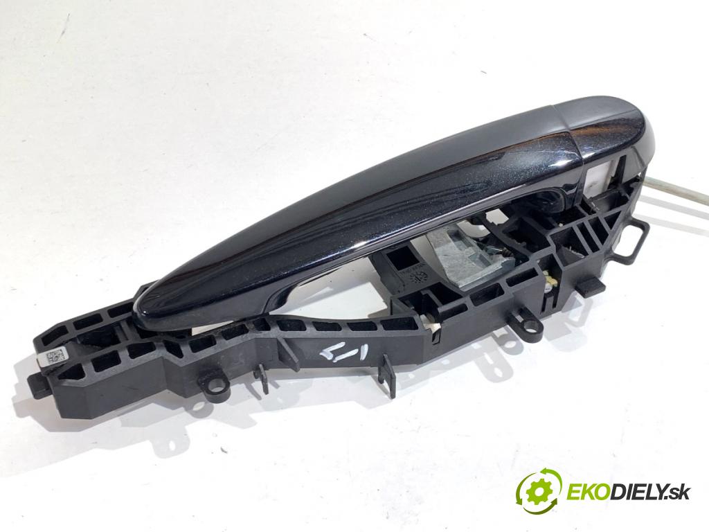 BMW F30 sedan 2016 140 kW 320 d xDrive 1995 Kľučka vonkajšia ľavy zad