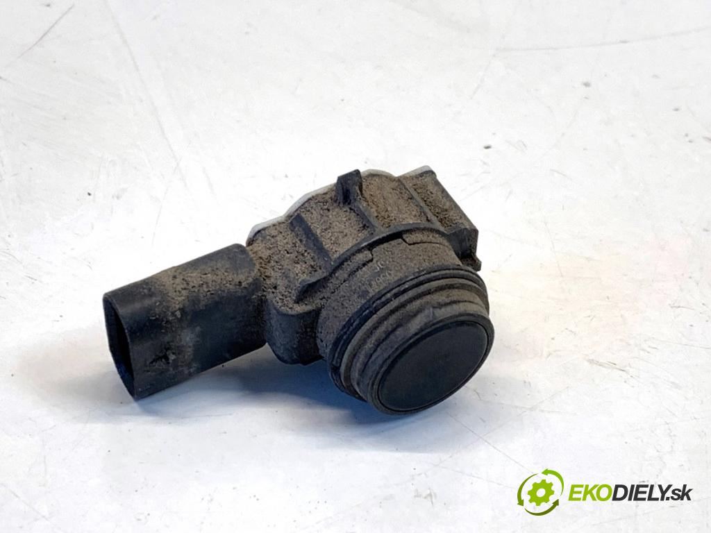 BMW F30 sedan 2016 140 kW 320 d xDrive 1995 Snímač PDC 9261582