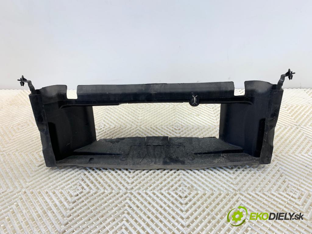 BMW F30 sedan 2016 140 kW 320 d xDrive 1995 volant vzduchu 8054228