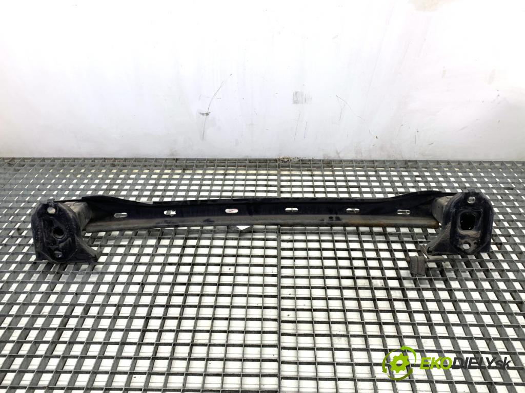 BMW F10 sedan 2015 160 kW 525 d xDrive 1995 Výstuha nárazníka zad  (Výstuha zadná)