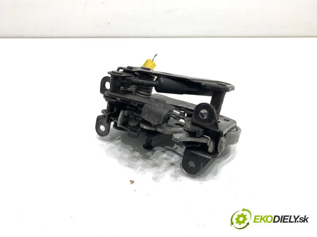 BMW F10 sedan 2015 160 kW 525 d xDrive 1995 zámok kapoty predný ľavy 7184441