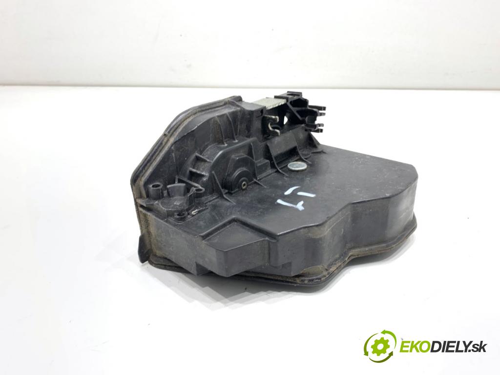 BMW F10 sedan 2015 160 kW 525 d xDrive 1995 zámok Dvere ľavy zad 7202147