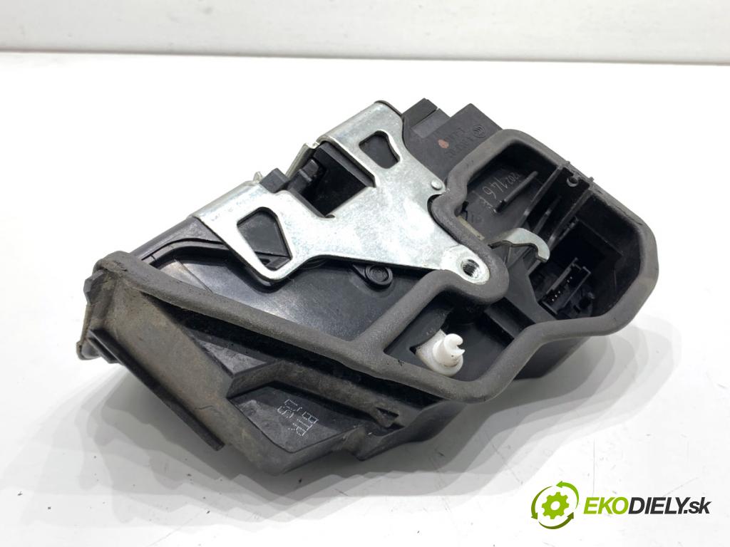 BMW F10 sedan 2015 160 kW 525 d xDrive 1995 zámok Dvere pravy predný 7202146