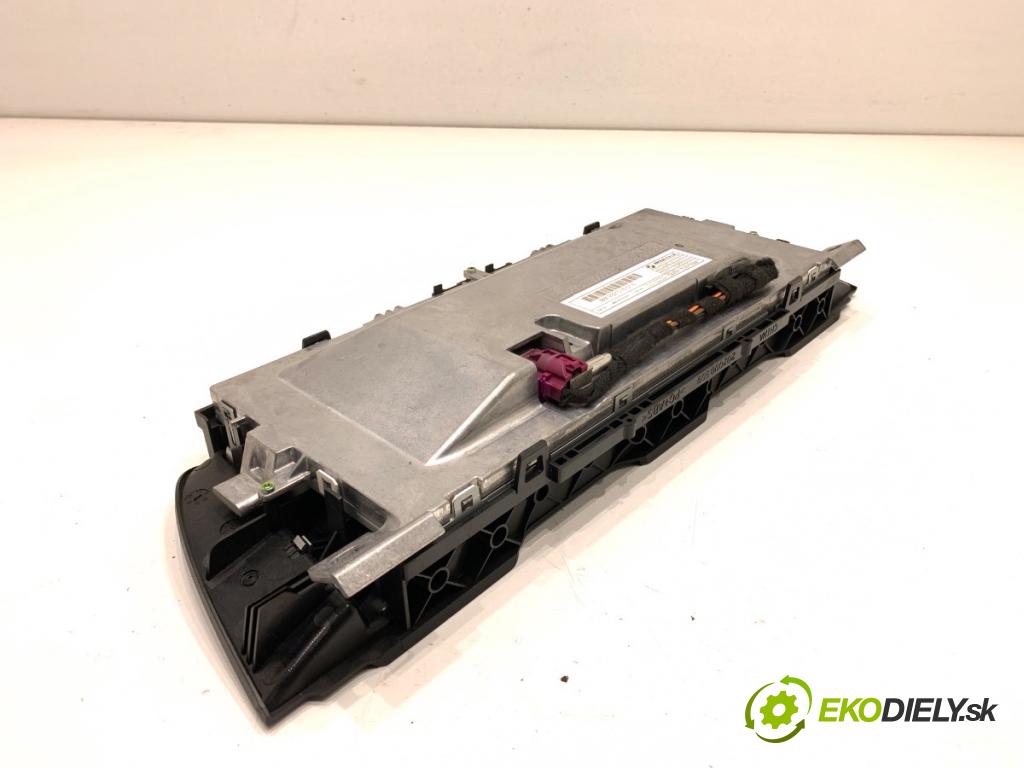 BMW F10 sedan 2015 160 kW 525 d xDrive 1995 Dislpej 9321016 (Prístrojová doska)