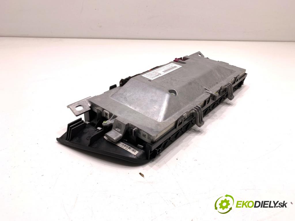 BMW F10 sedan 2015 160 kW 525 d xDrive 1995 Dislpej 9321016 (Prístrojová doska)